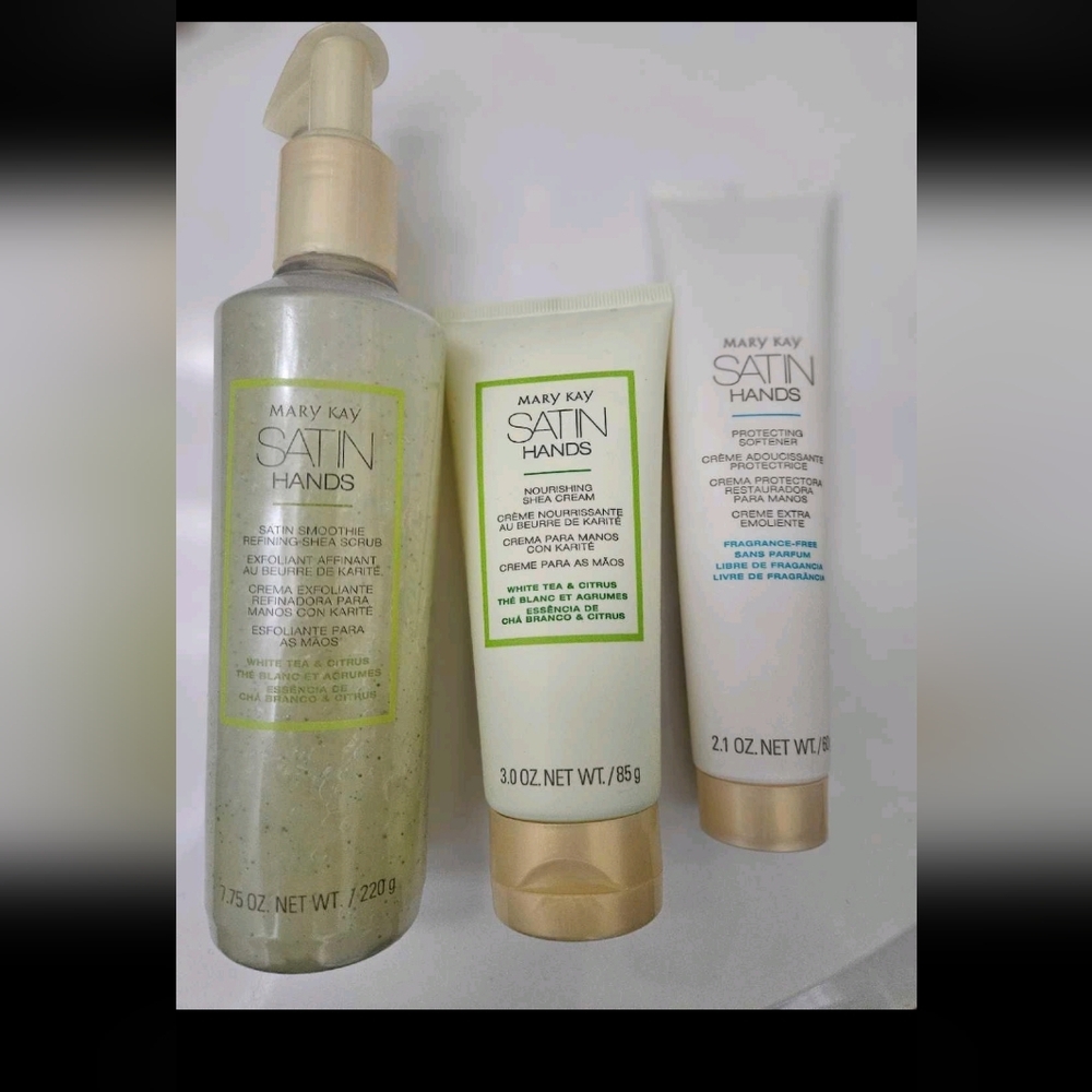 Mary Kay -  Satin Hands -  White Tea & Citrus FULL SIZE SET